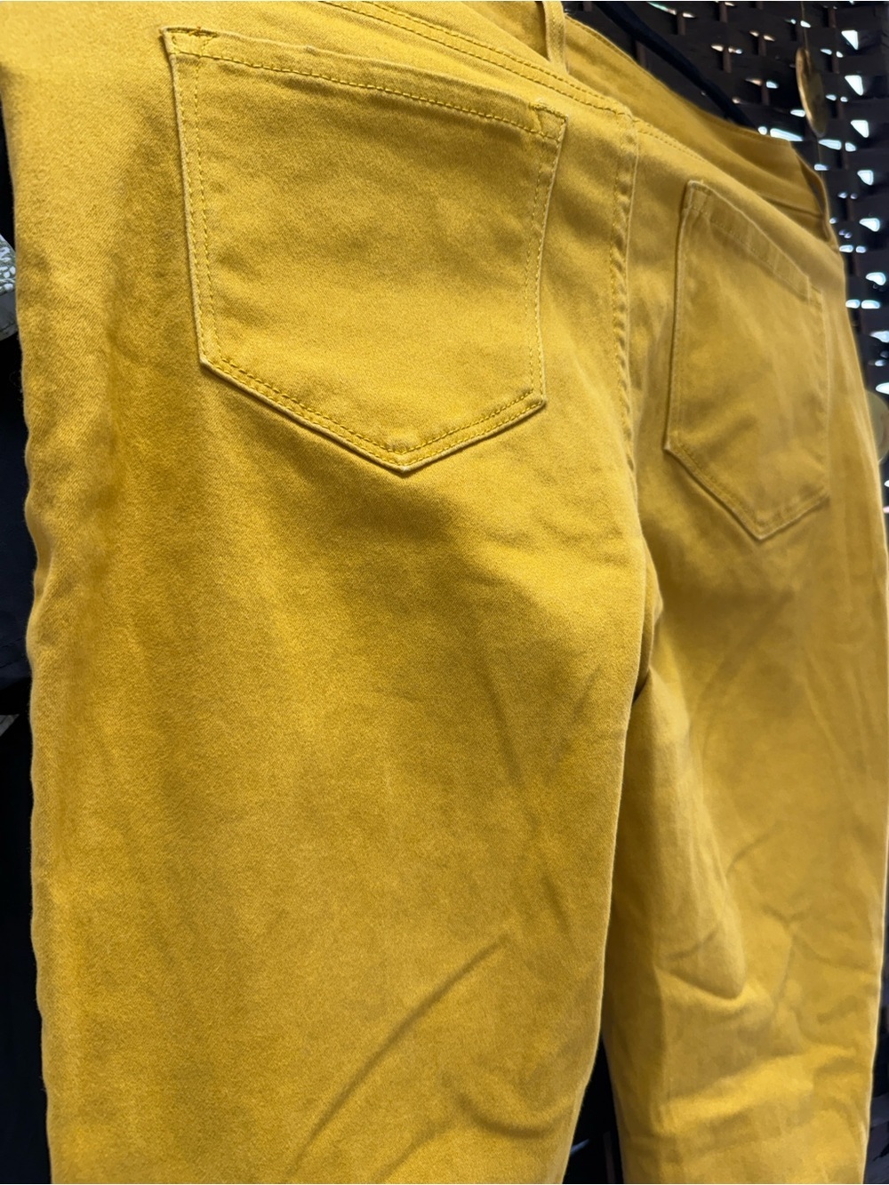 Old Navy Women’s Mustard Skinny Jeans - Picture 3 of 9